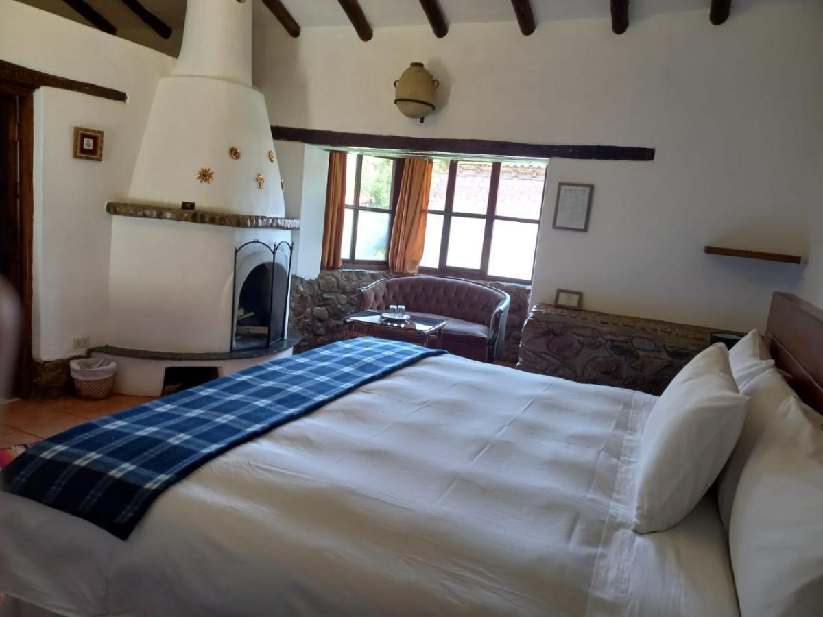 Lizzy Wasi Urubamba Hotel Buitenkant foto