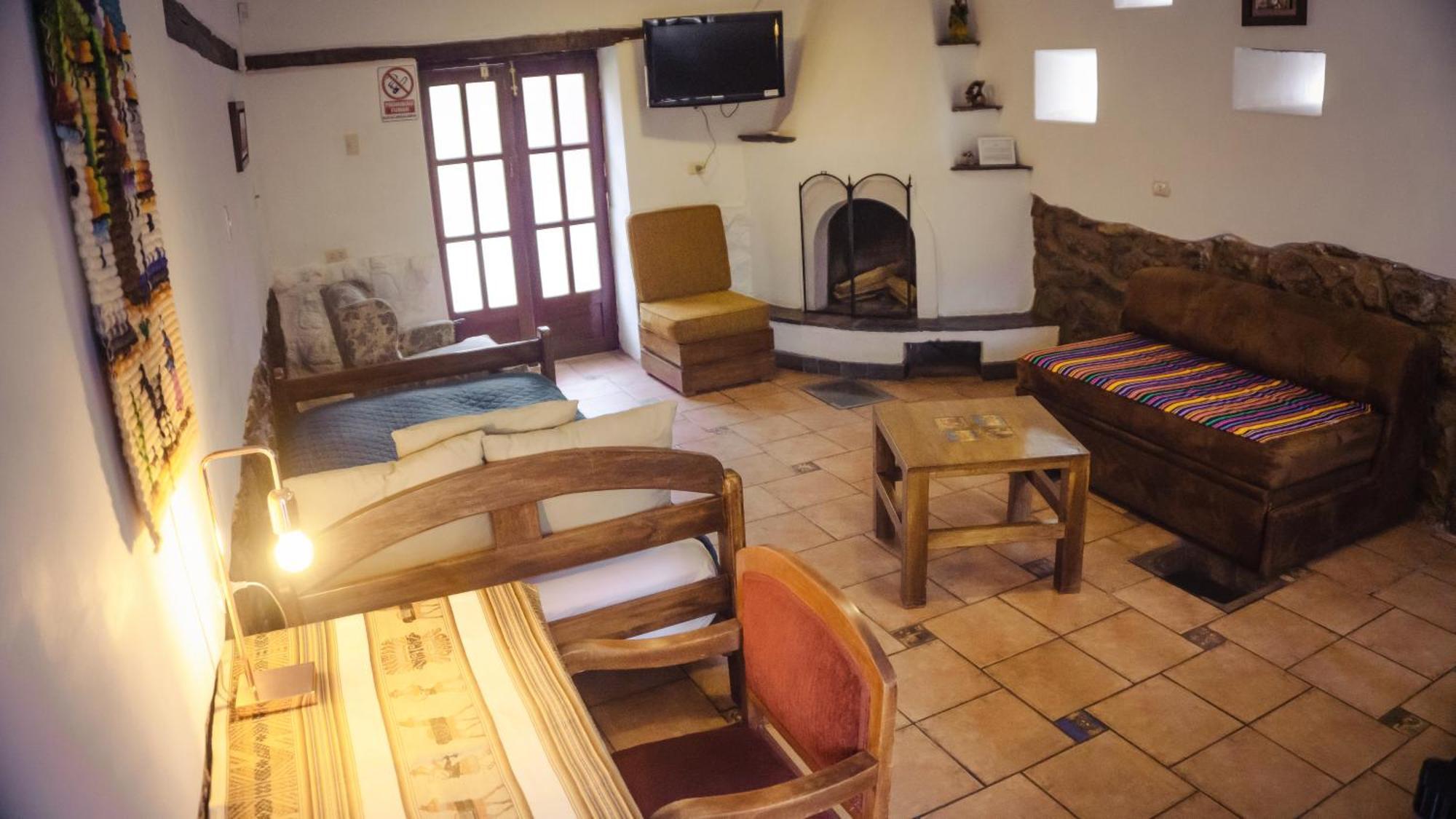 Lizzy Wasi Urubamba Hotel Buitenkant foto