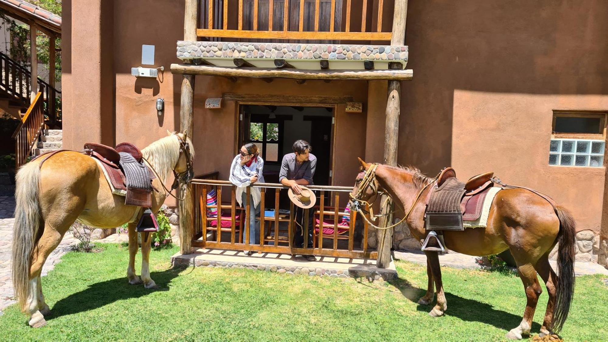 Lizzy Wasi Urubamba Hotel Buitenkant foto